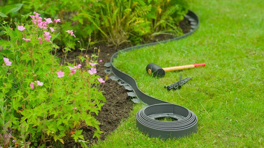 NIEUWIGHEDEN OUTSIDE LIVING INDUSTRIES