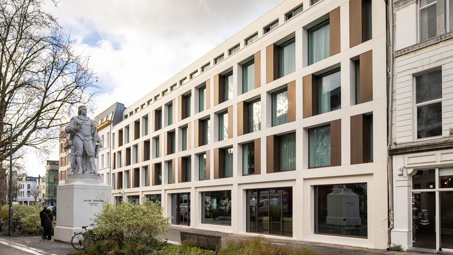 Motel One sur l'ancien campus de soins résidentiels Gasthuiszusters Antwerp