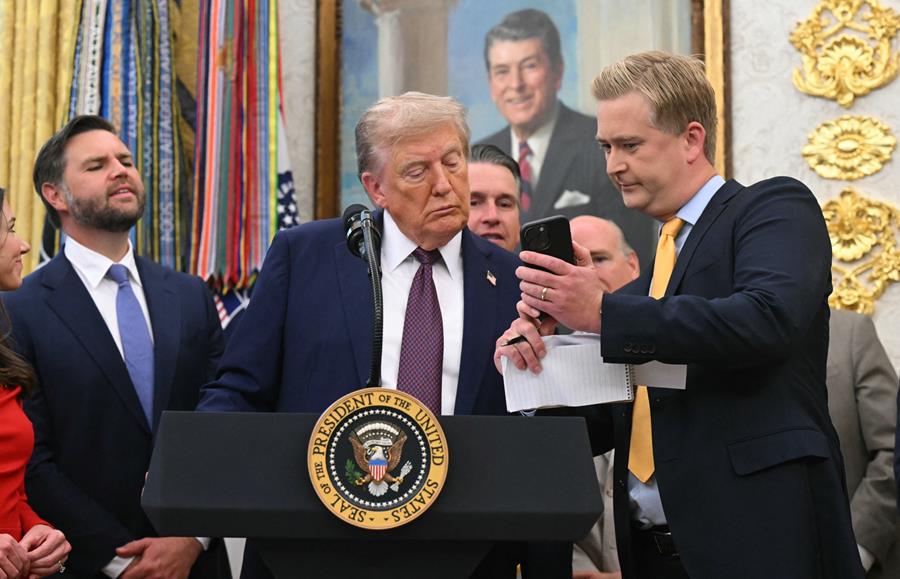 Trump qualifie les rumeurs sur sa santé de "fausses informations"