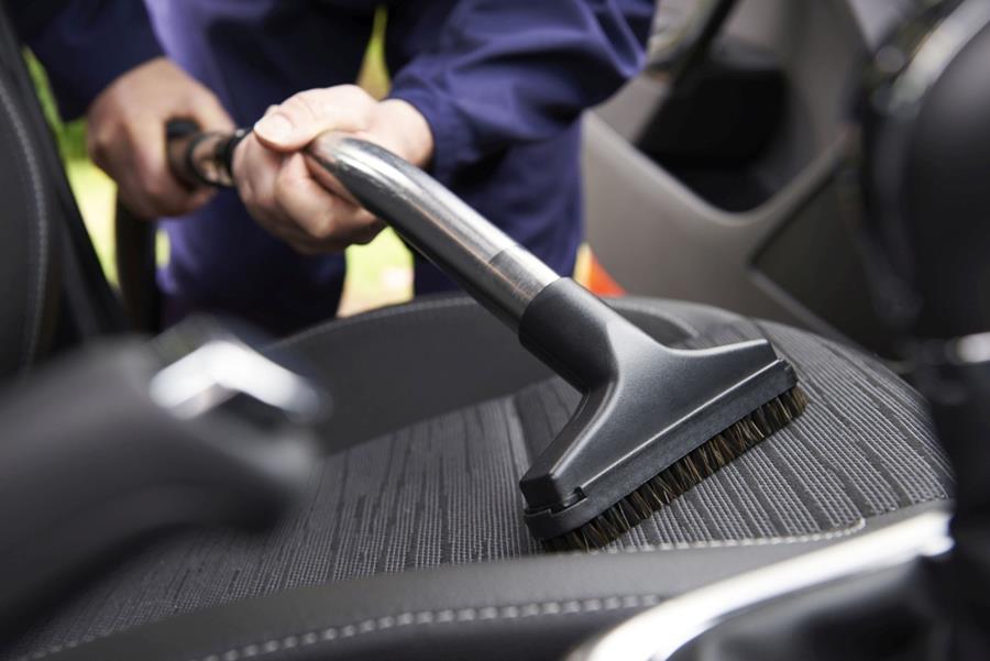 Interieurreiniging verlengt levensduur wagen